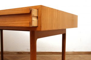 Schreibtisch Eiche Einzelstück Architekten entwurf 60er Jahre